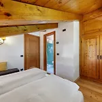 Hilde's House * Peaio