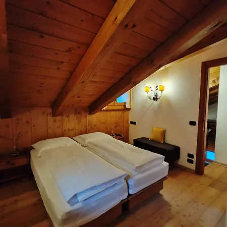 Hilde's House * Peaio