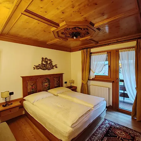 Hilde's House * Peaio